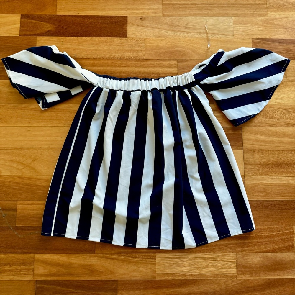 Off Shoulder Striped White and Blue Top size S